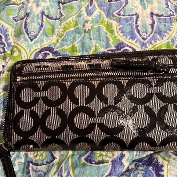 Faux Coach wallet - Picture 5 of 5